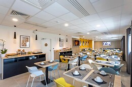 Nemea Appart’Hotel Vélizy Europe