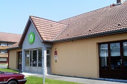 Campanile Lille Ouest - Lomme
