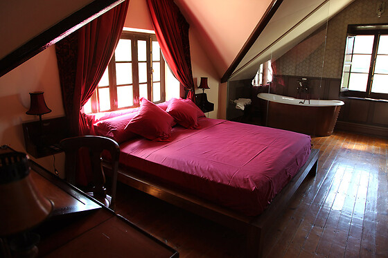 OLD ENGLAND HOUSE - photo 2