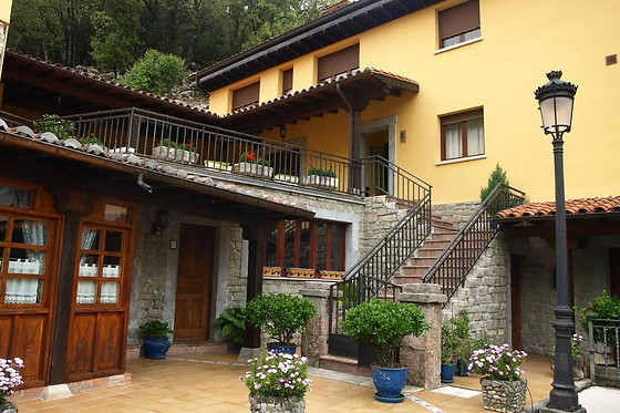 HOTEL RESTAURANTE LA MOLINUCA - photo 0