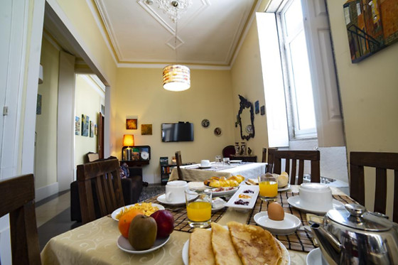DUKES CORNER GUEST HOUSE - photo 6