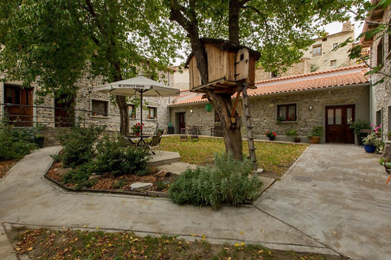 HOTEL RURAL LOS CEREZOS DE YANGUAS - photo 1